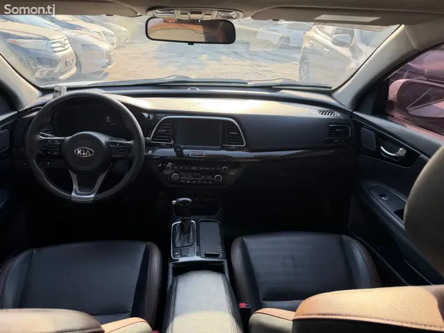 Kia K4 2018 · 2.0 AT