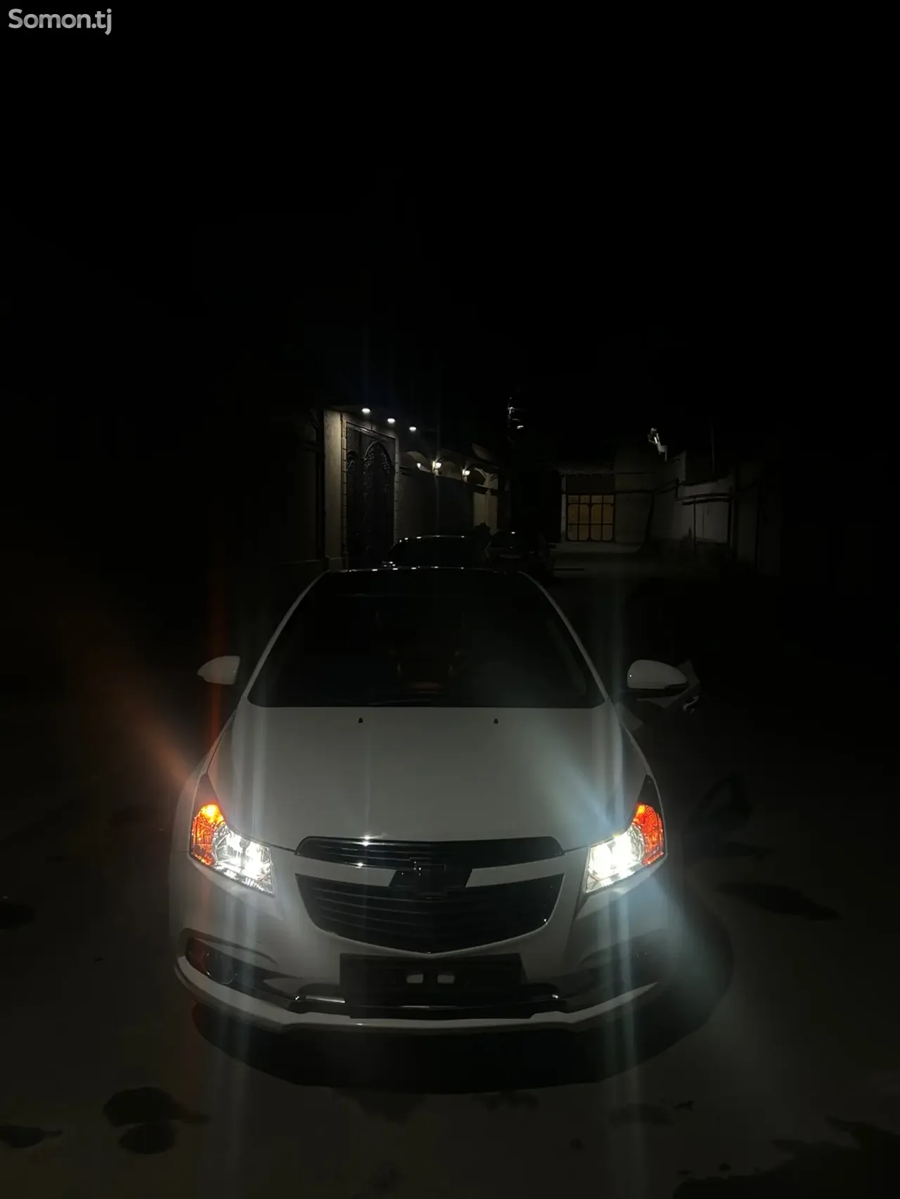 Chevrolet Cruze 2015 · 1.8 AT