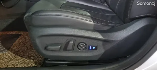 Hyundai Sonata 2015 · 2.0 AT