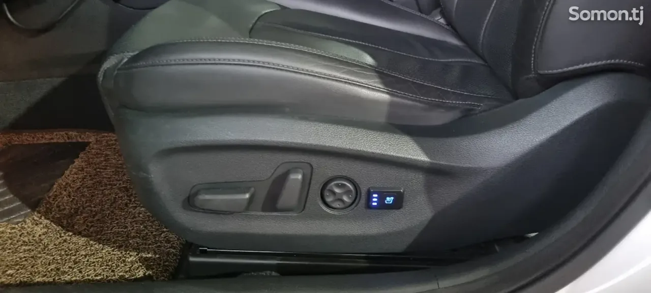 Hyundai Sonata 2015 · 2.0 AT
