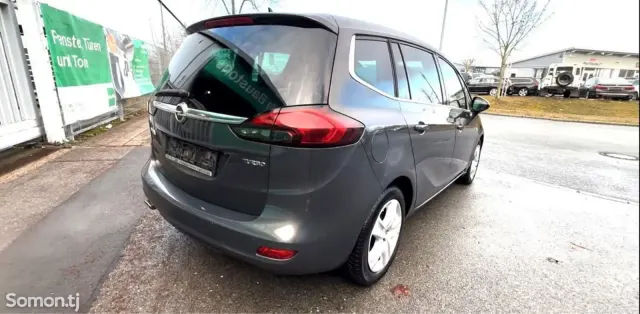 Opel Zafira 2015 · 1.6 AT