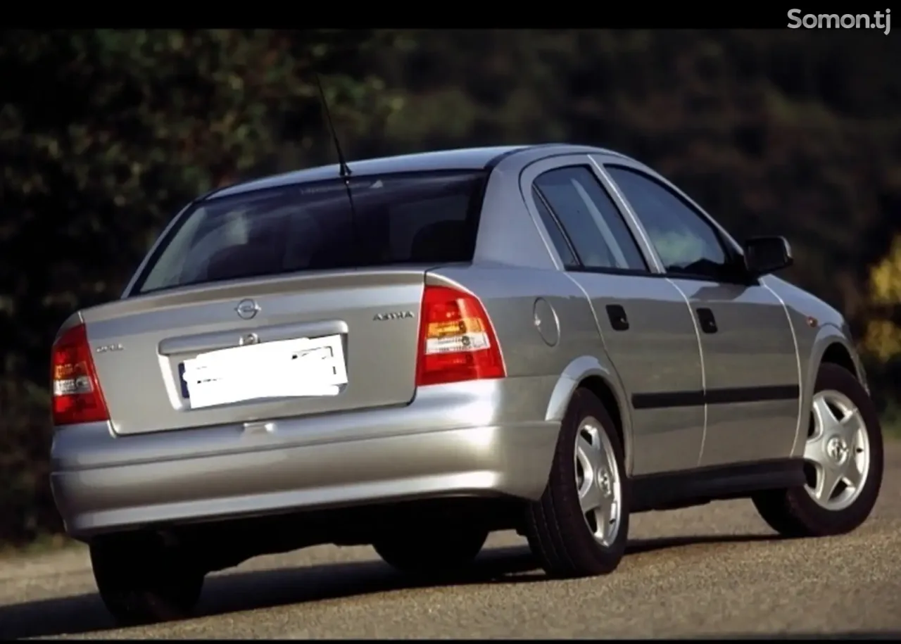 Opel Astra G 2000 · 1.8 MT
