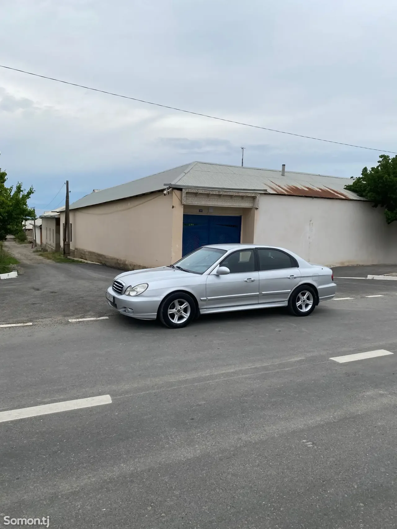 Hyundai Sonata 2002 · 2.0 MT