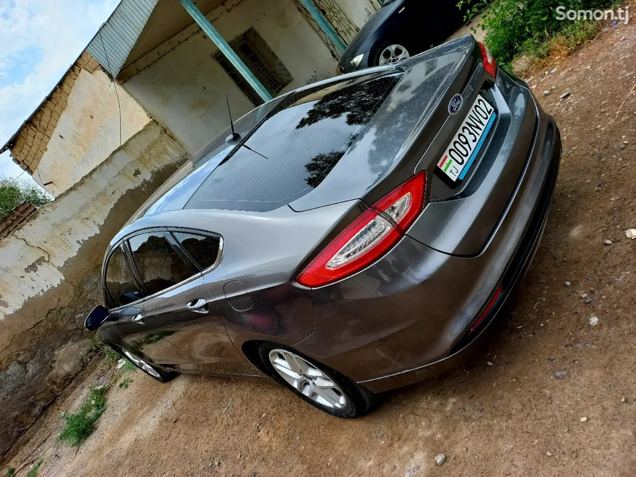 Ford Fusion 2014 · 1.6 AT