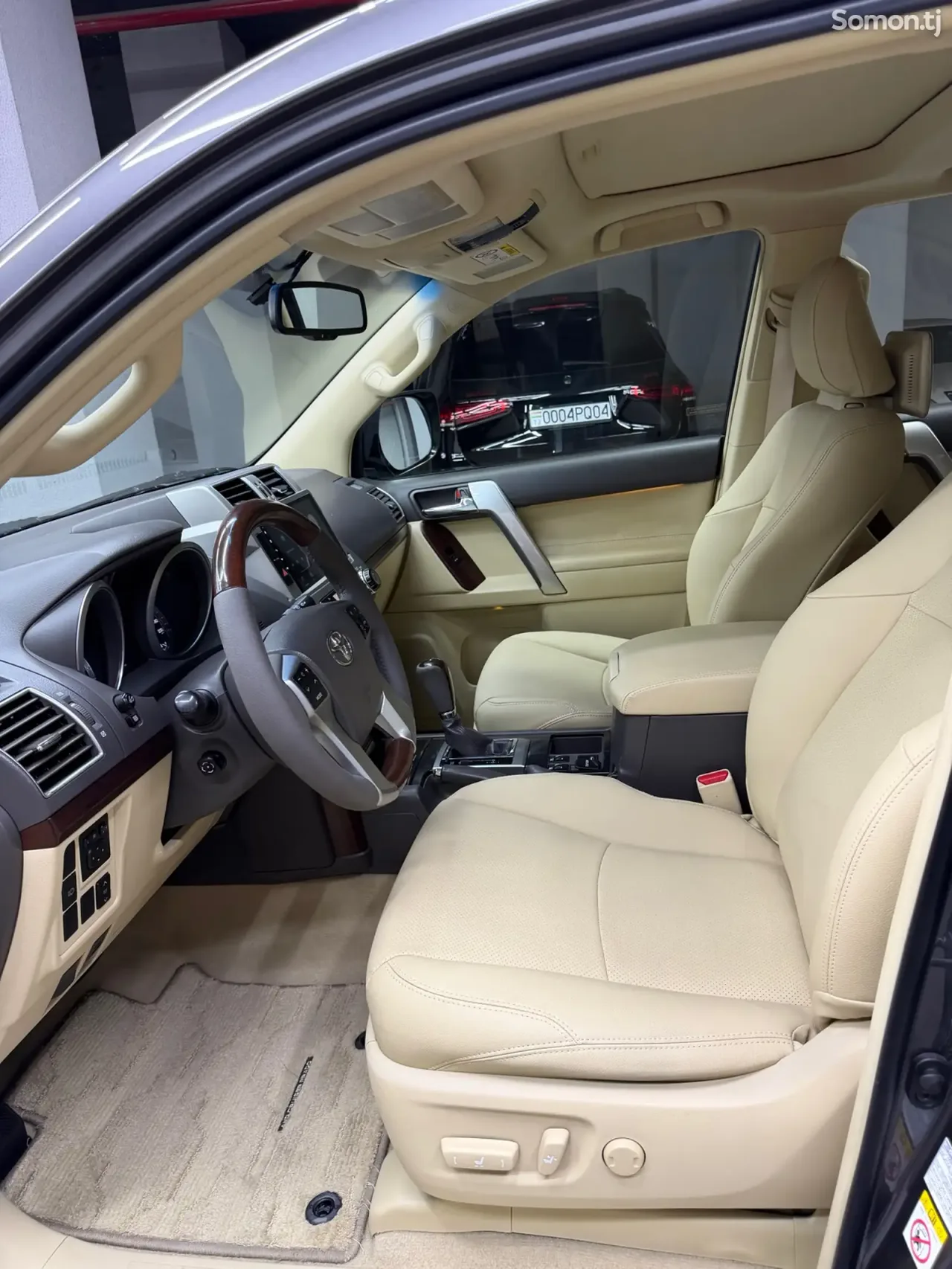 Toyota Land Cruiser Prado 2017 · 4.0 AT