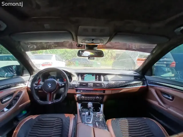 BMW 5 series 2016 · 2.0 AT