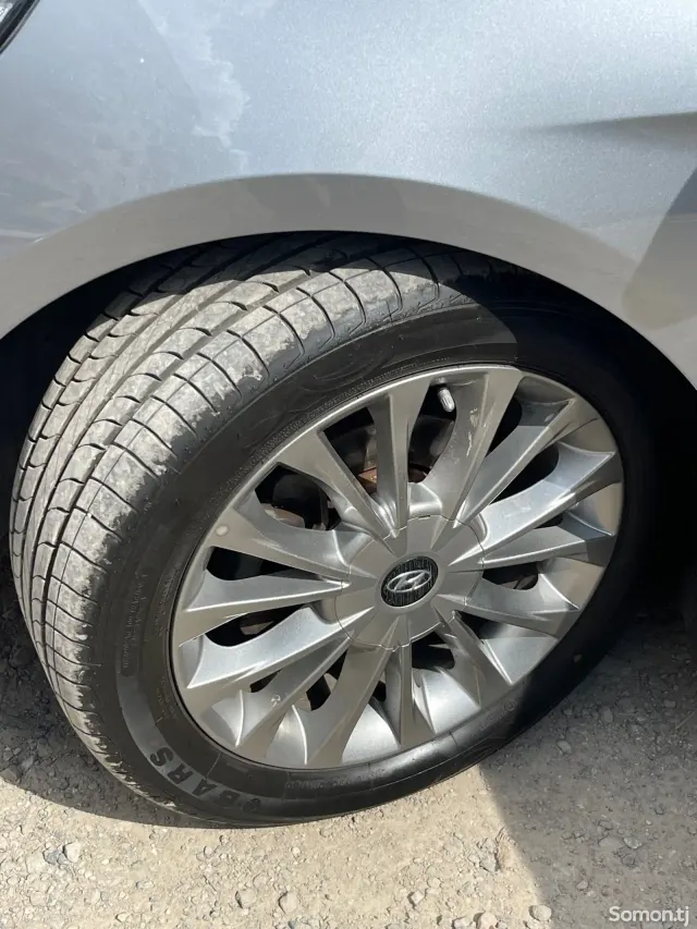 Hyundai Sonata 2014 · 2.0 AT