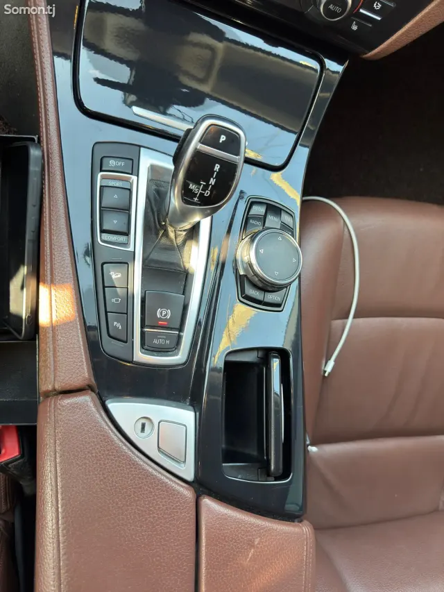 BMW 5 series 2016 · 3.0 AT