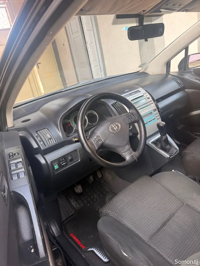 Toyota Verso 2007 · 1.8 MT
