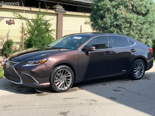 Lexus ES series 2015 · 3.0 AT