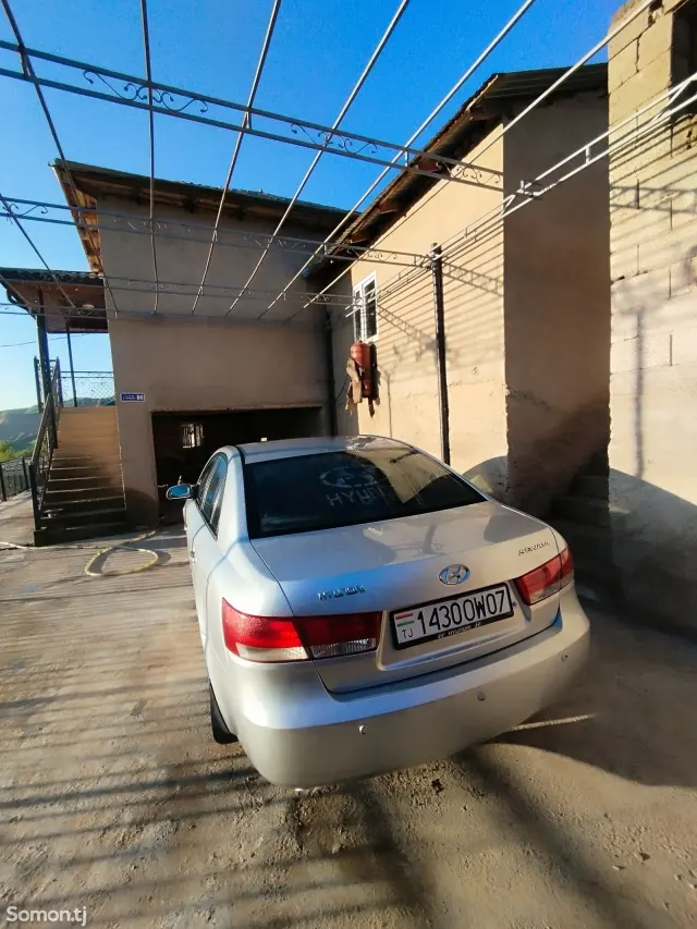 Hyundai Sonata 2008 · 2.0 AT