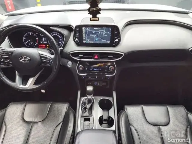 Hyundai Santa Fe 2018 · 2.2 AT