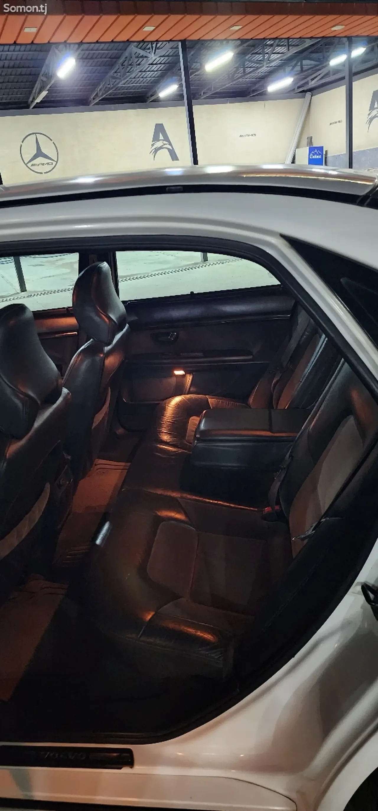 Volvo S80 2000 · 2.4 MT