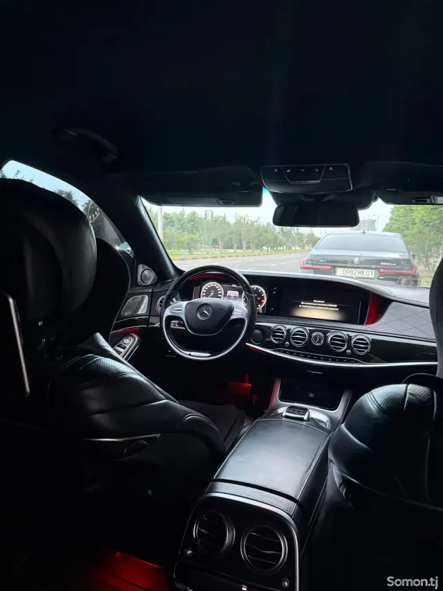 Mercedes-Benz S class 2015 · 5.0 AT