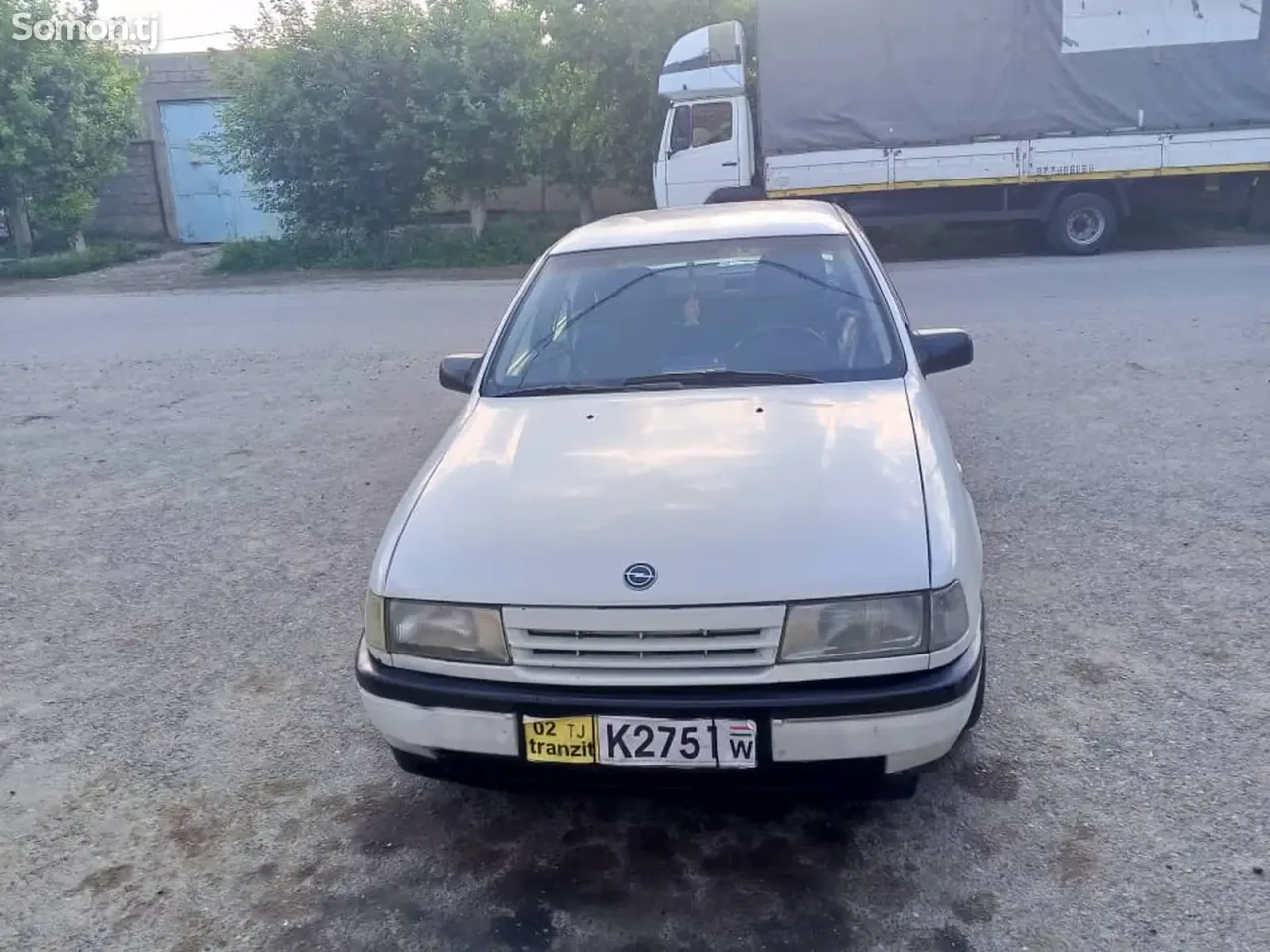 Opel Vectra A 1992 · 1.6 MT