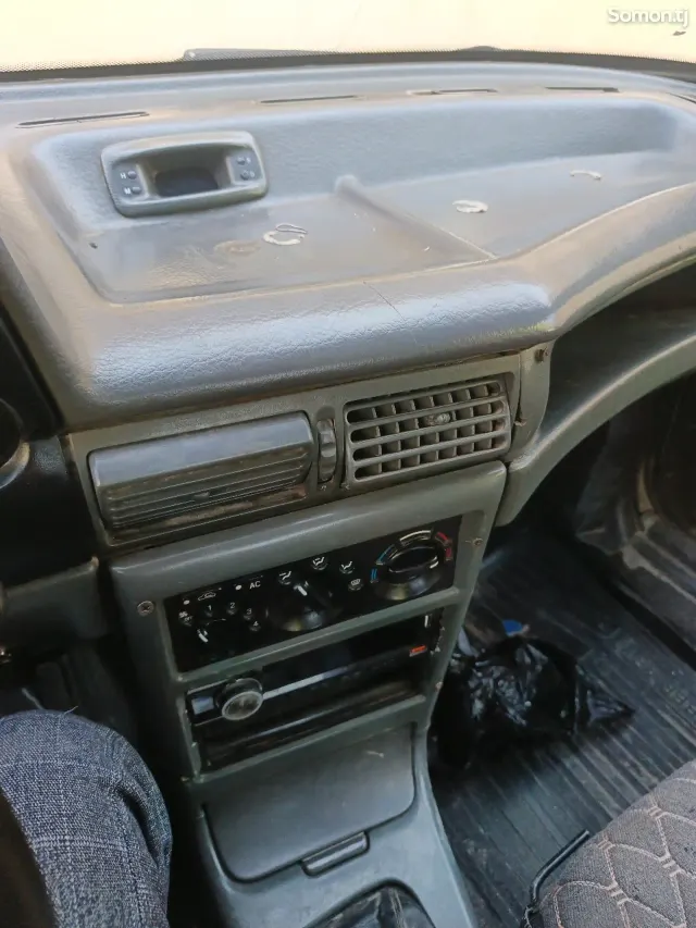 Daewoo Nexia 1996 · 1.6 MT