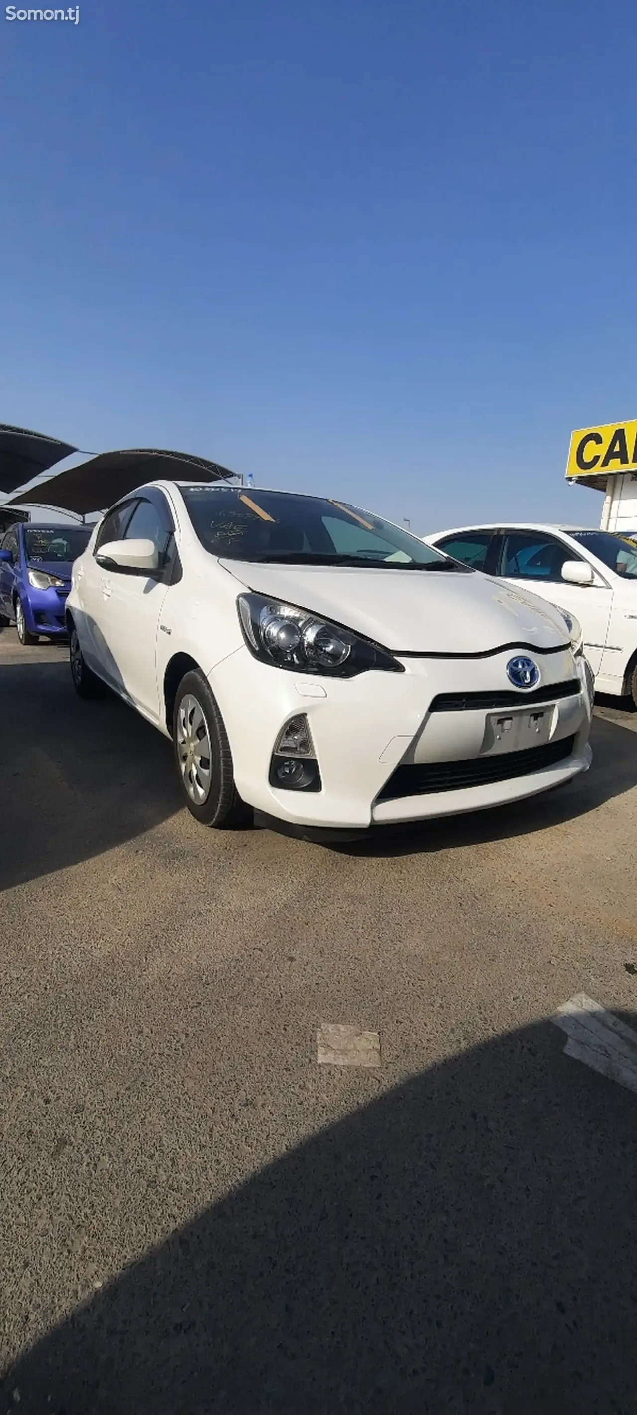 Toyota Aqua 2014 · 1.5 AT