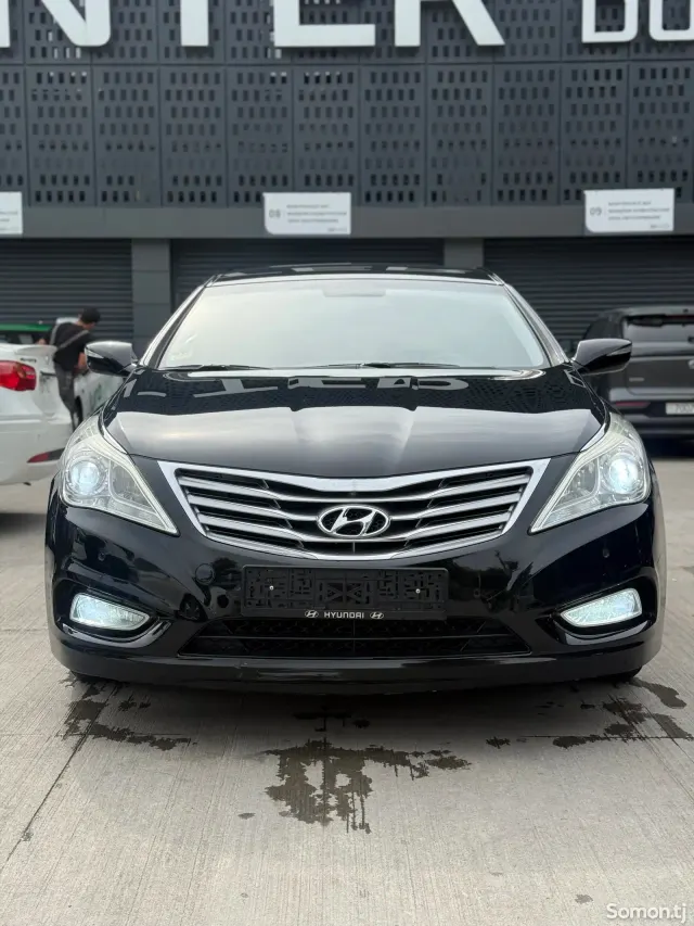 Hyundai Grandeur 2011 · 2.4 AT