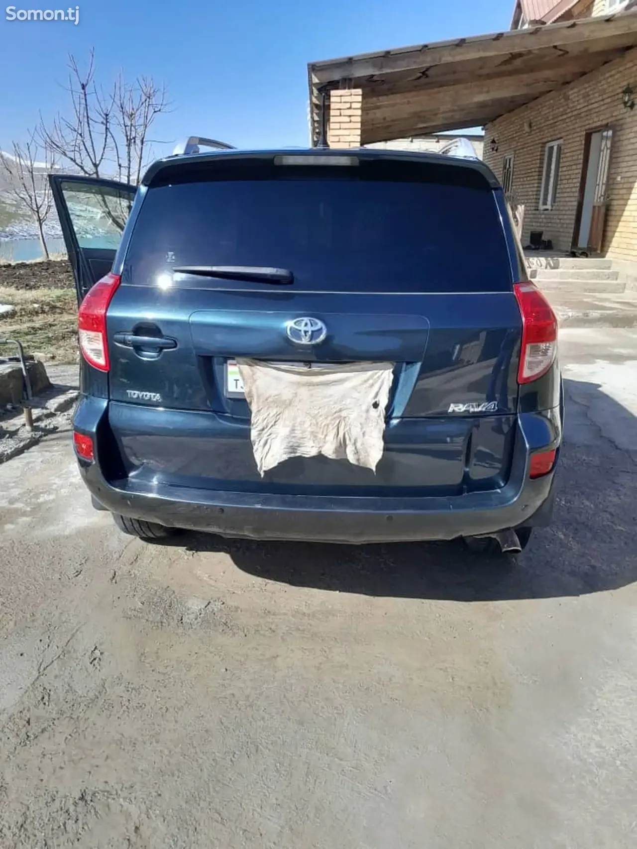 Toyota RAV 4 2008 · 2.2 MT