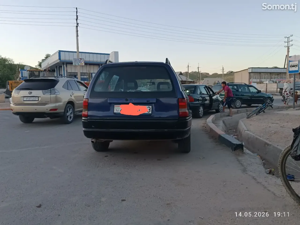 Opel Astra F 1993 · 1.6 MT