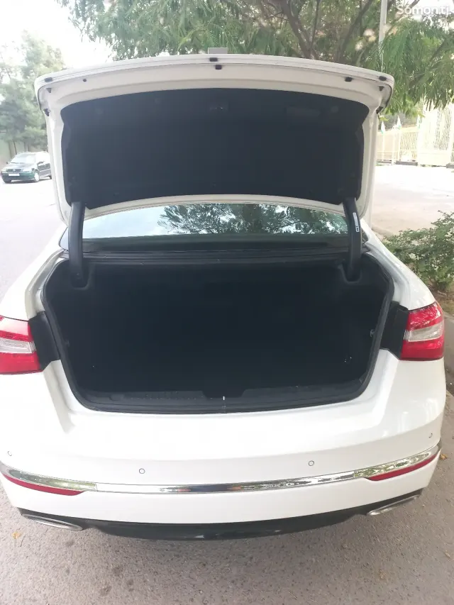 Kia K7 2014 · 3.3 AT