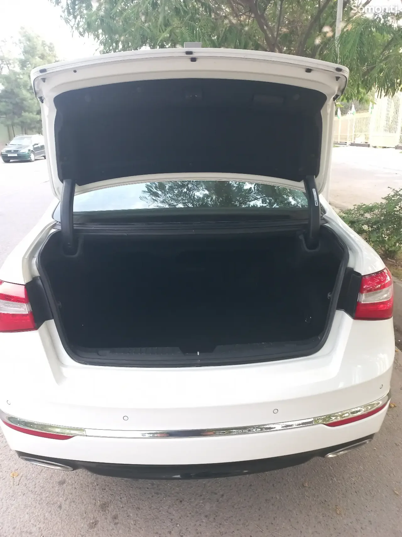 Kia K7 2014 · 3.3 AT