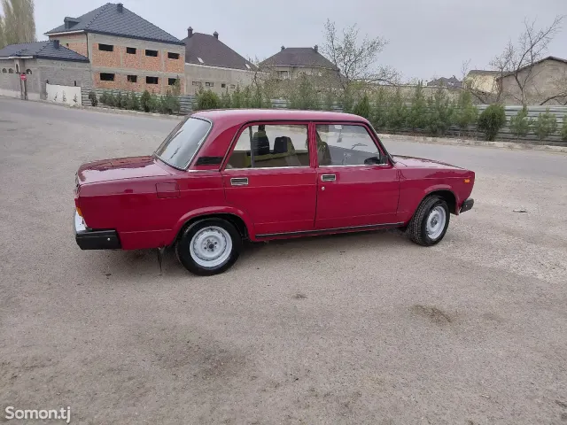 Lada (ВАЗ) 2107 2006 · 1.7 MT