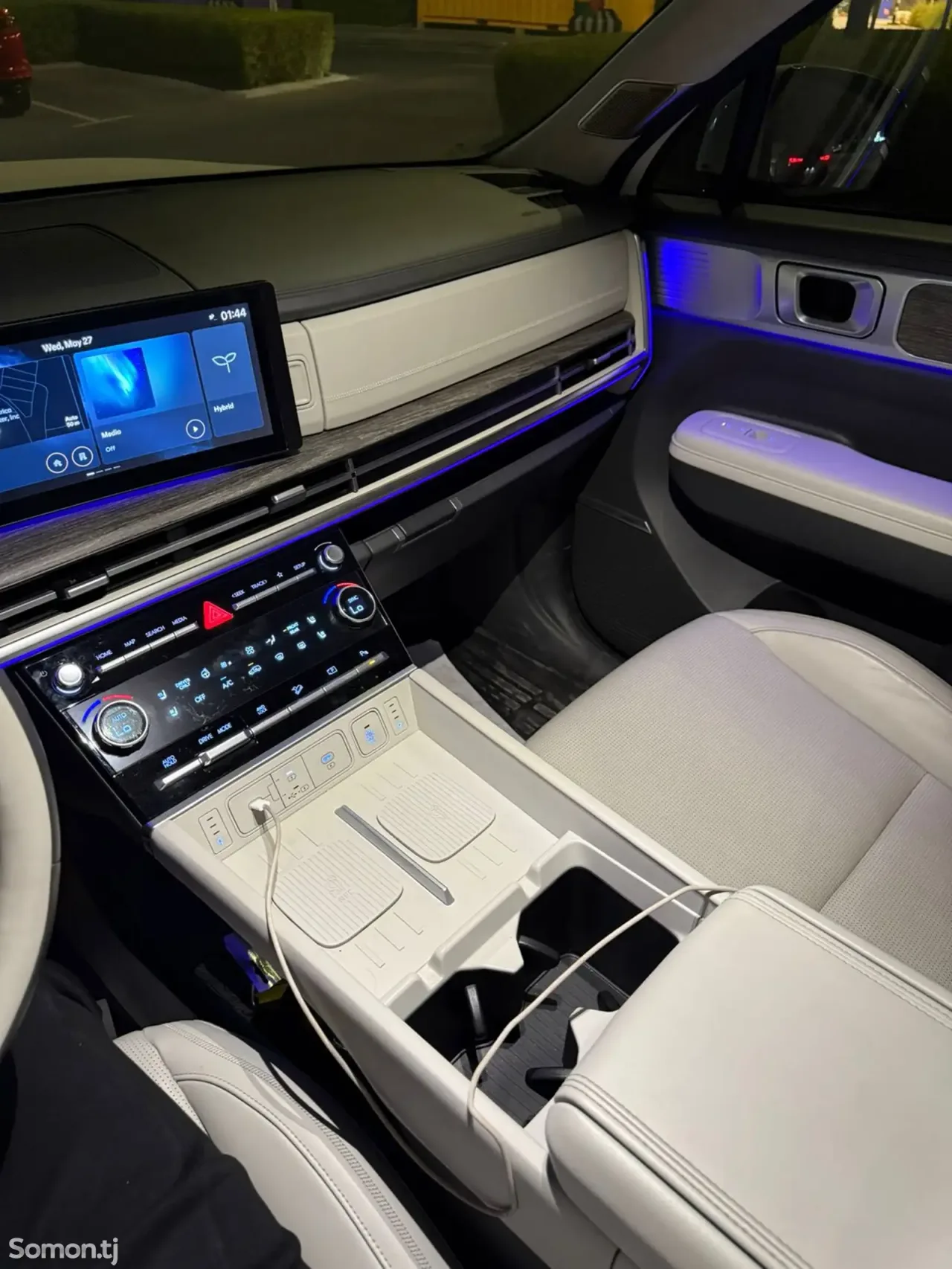 Hyundai Santa Fe 2025 · 1.6 AT