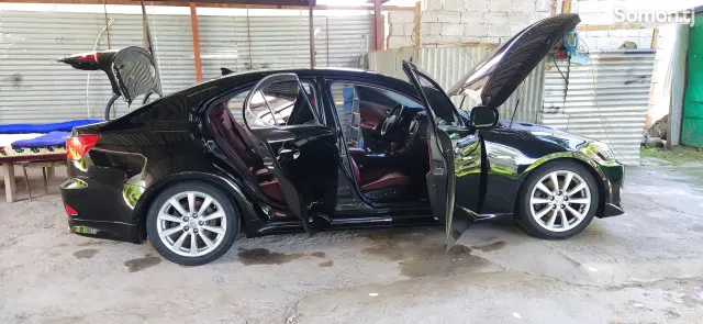 Lexus IS series 2007 · 2.5 AT