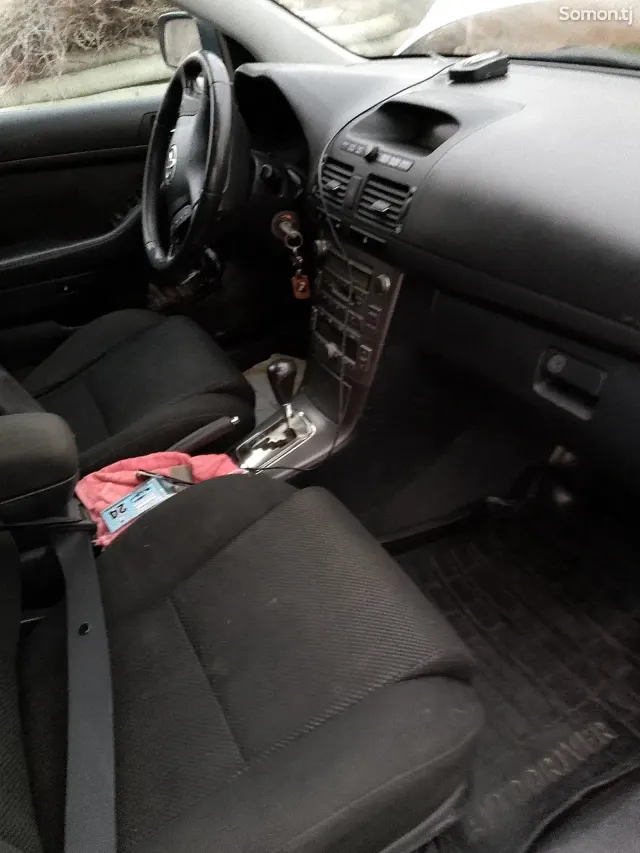 Toyota Avensis 2006 · 2.0 AT