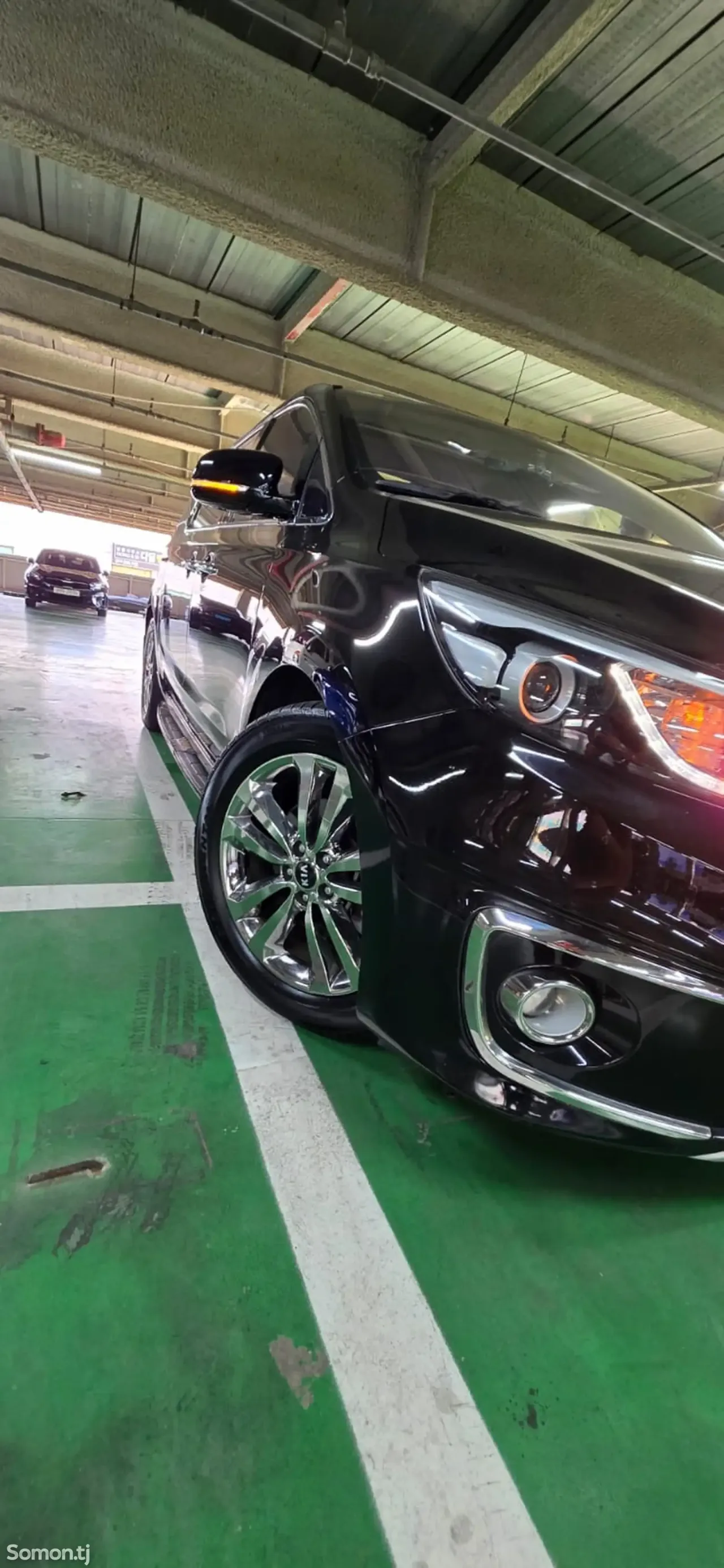Kia Carnival 2015 · 2.2 AT