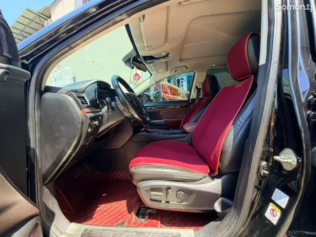 GAC Trumpchi GS8 2016 · 2.0 AT