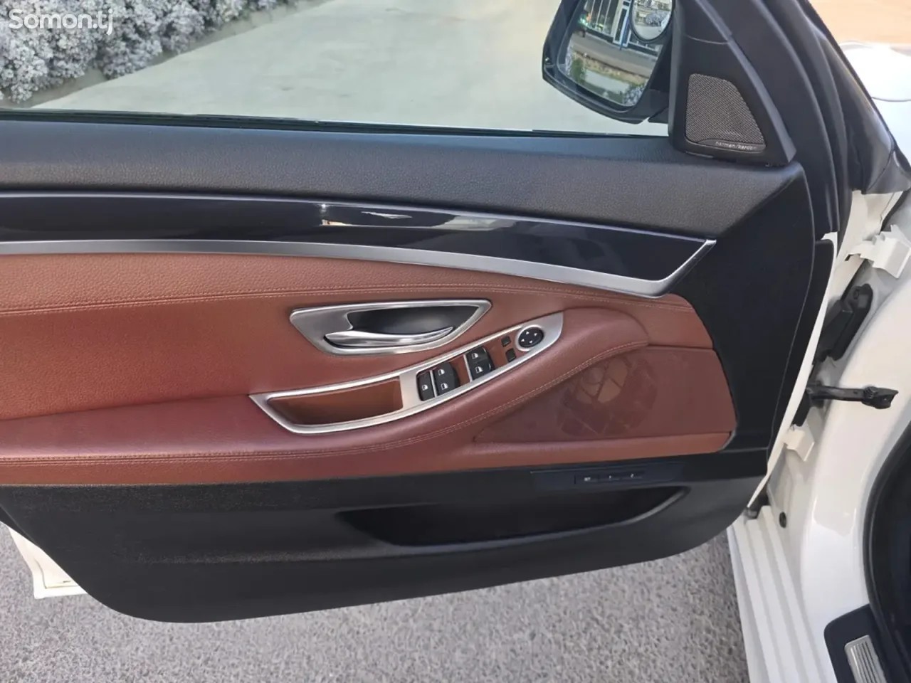 BMW 5 series 2015 · 3.0 AT