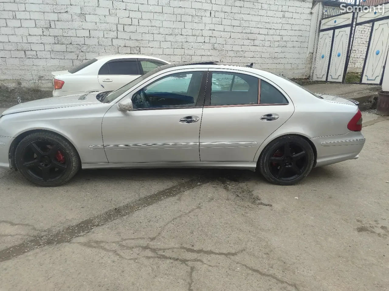 Mercedes-Benz E class 2009 · 3.5 AT