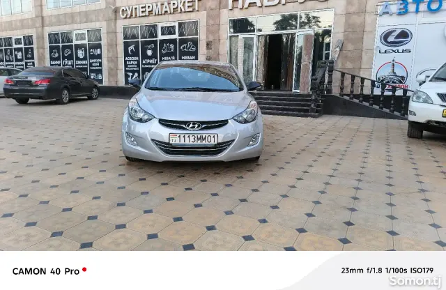 Hyundai Avante 2014 · 1.6 AT