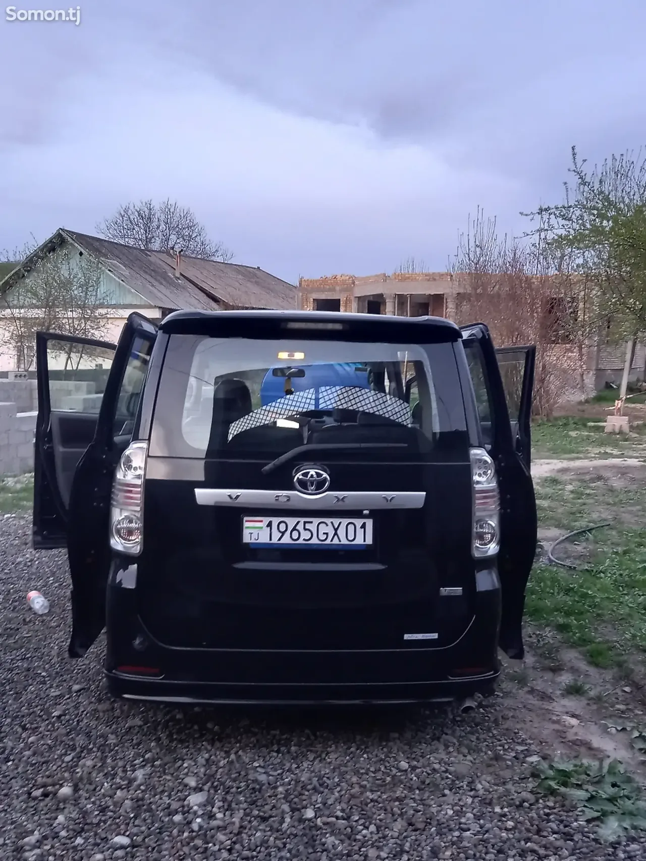 Toyota Voxy 2008 · 2.0 AT