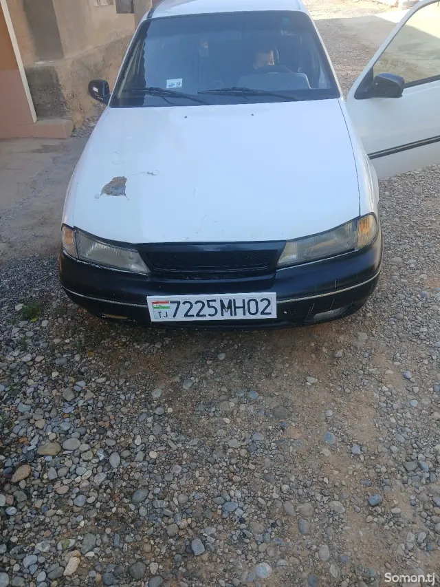 Daewoo Nexia 1995 · 1.6 MT