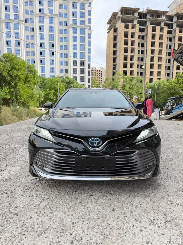 Toyota Camry 2018 · 2.5 AT