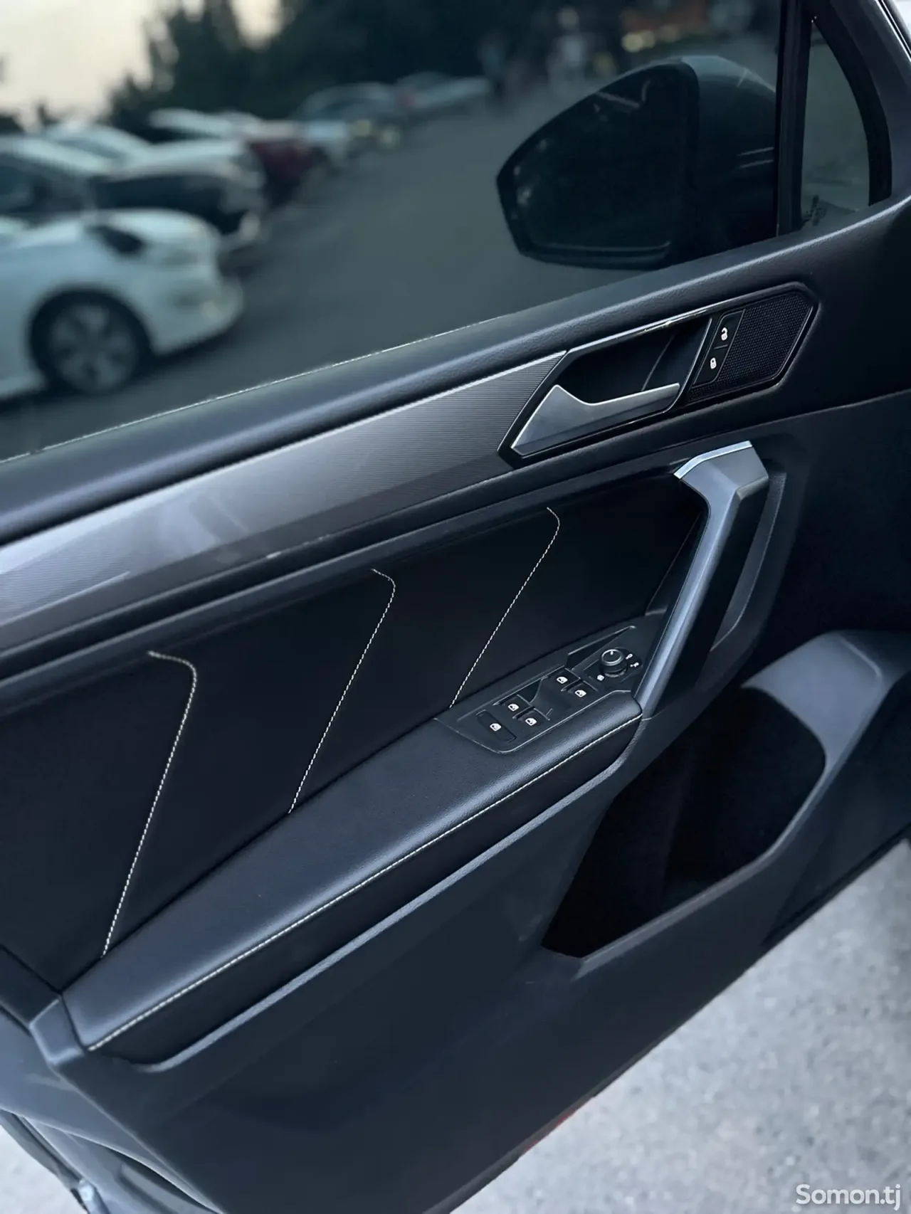 Volkswagen Tiguan 2023 · 2.0 AT