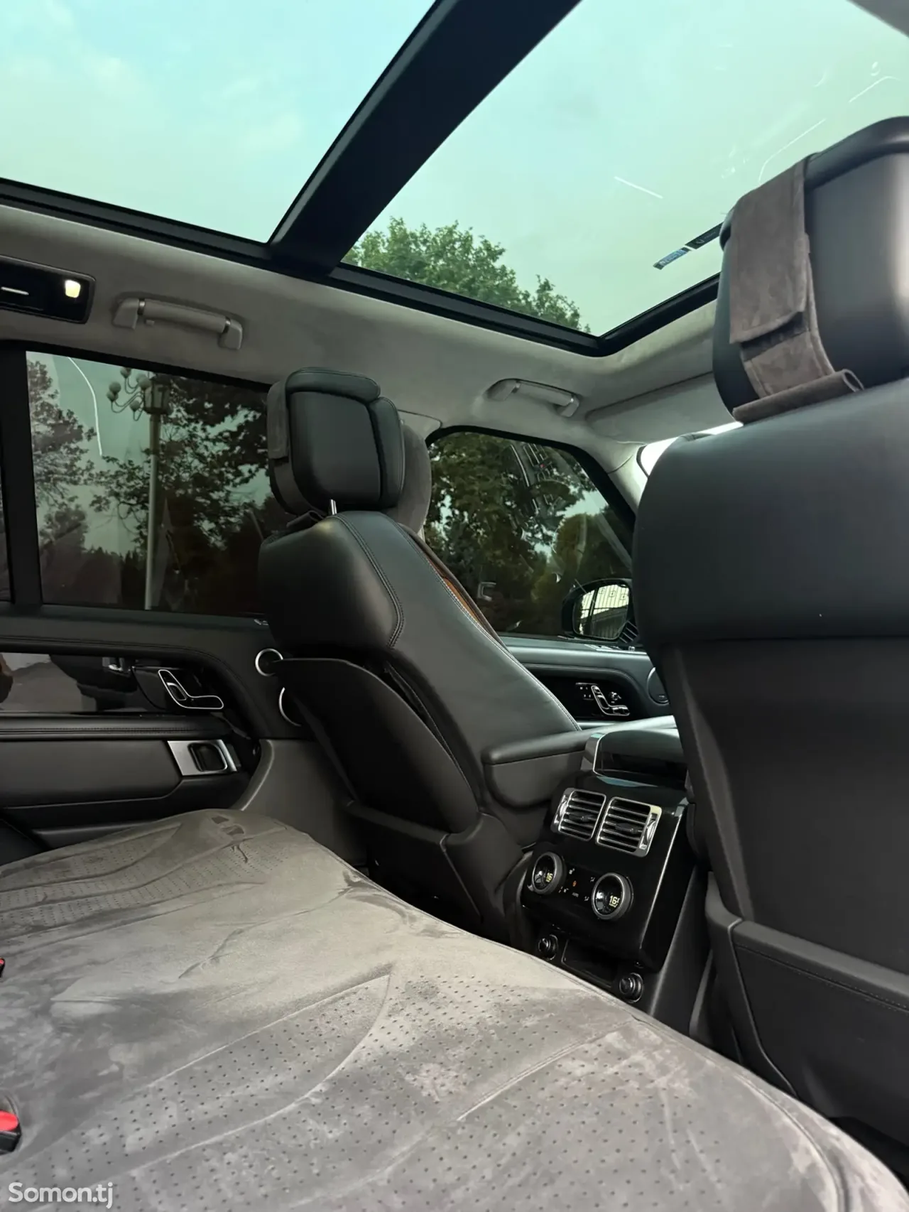 Land Rover Vogue 2019 · 5.0 AT