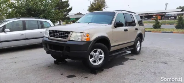 Ford Explorer 2005 · 4.0 AT