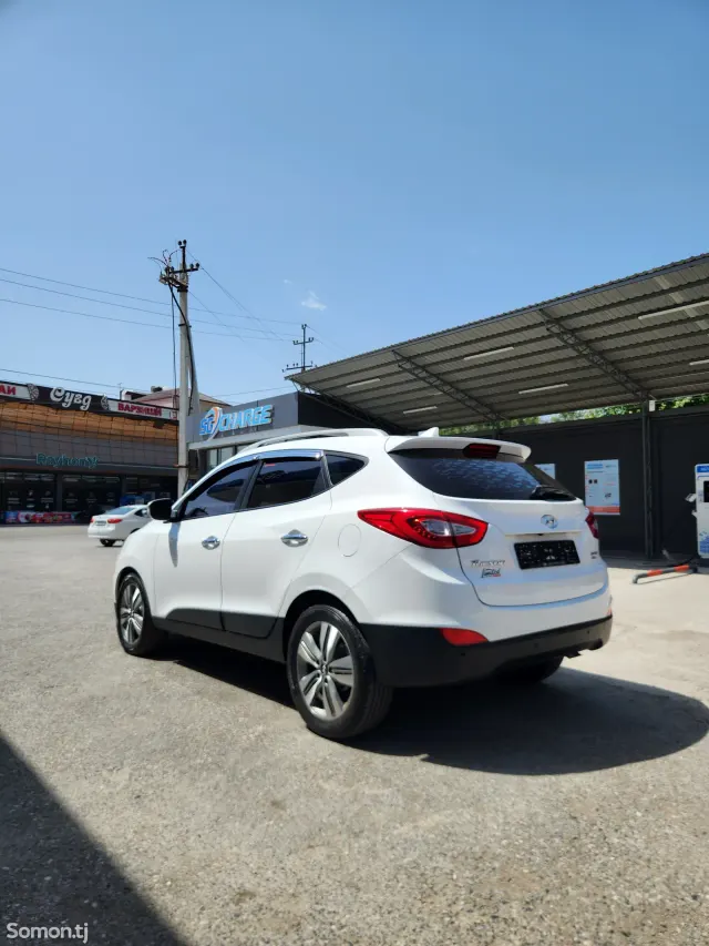 Hyundai Tucson 2014 · 2.0 AT