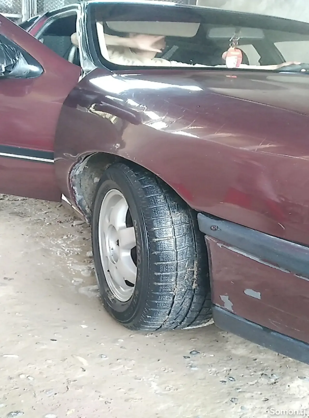 Opel Vectra A 1990 · 1.6 MT