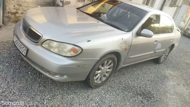 Nissan Maxima 2003 · 2.0 MT