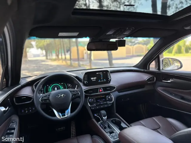 Hyundai Santa Fe 2018 · 2.2 AT