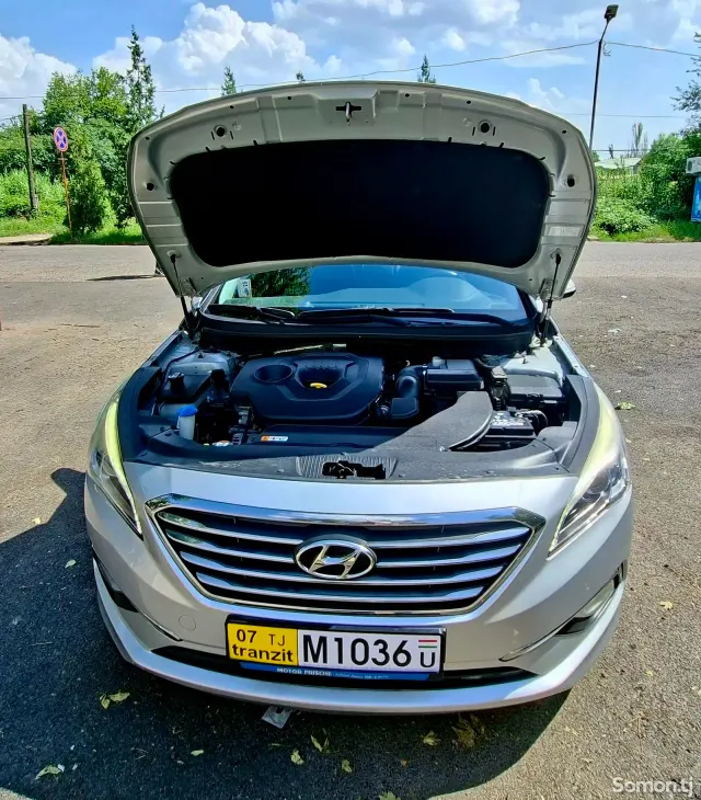 Hyundai Sonata 2015 · 2.0 AT