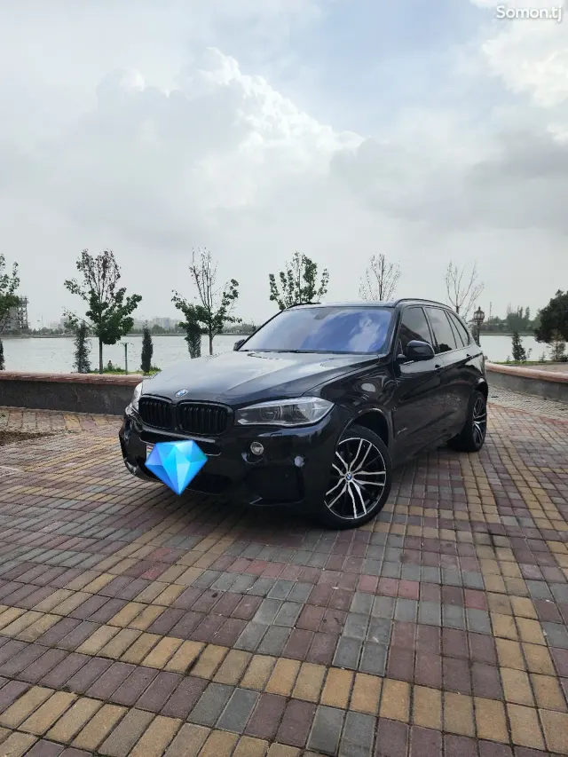 BMW X5 2015 · 3.5 AT