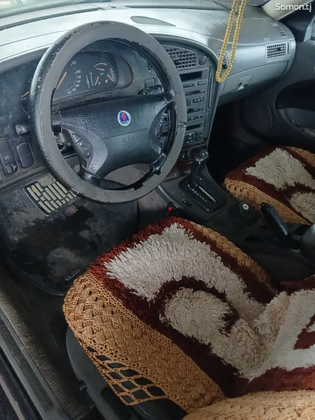 Saab Sport 2000 · 2.2 AT