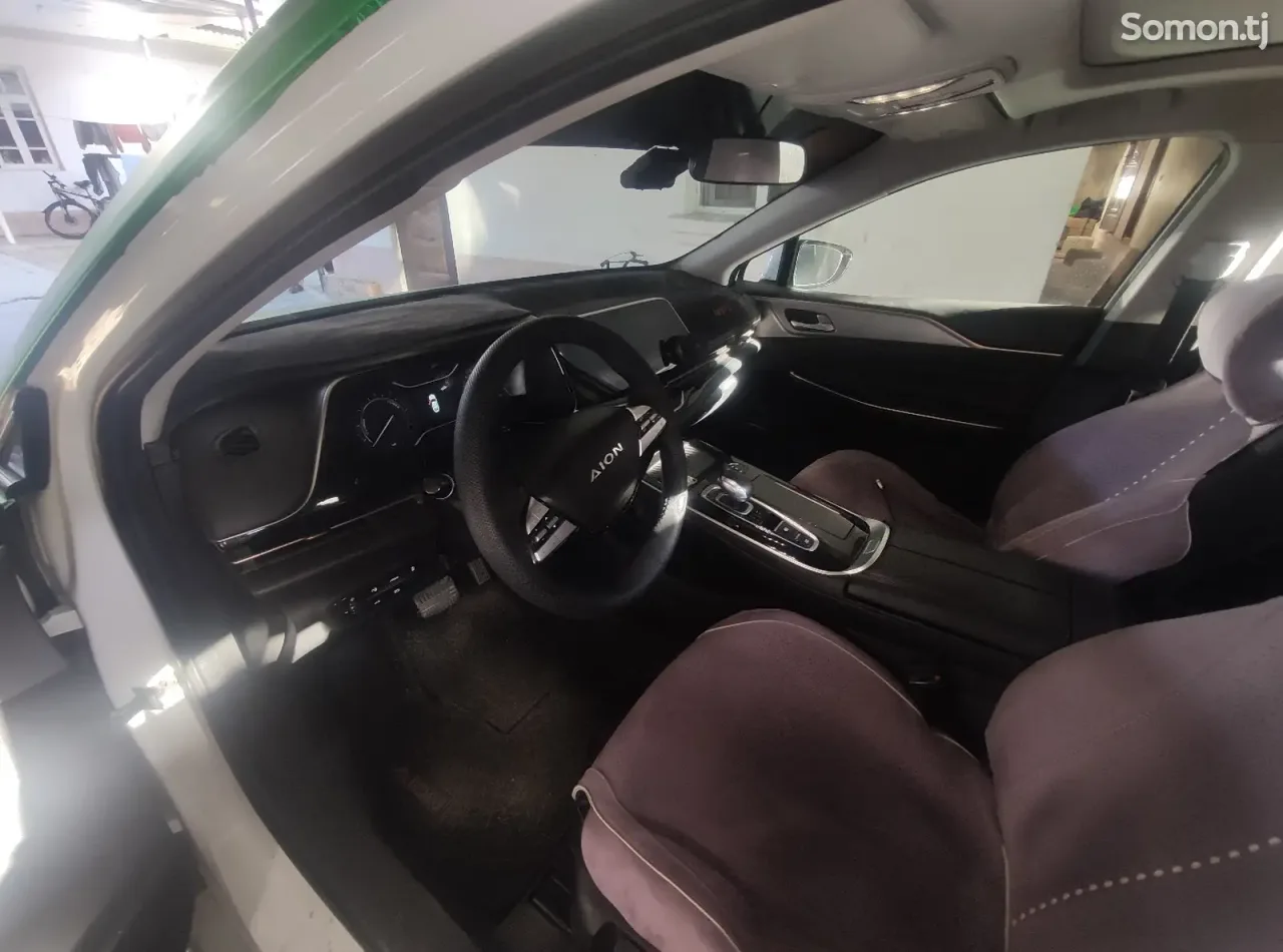GAC Aion S 2021 · AT