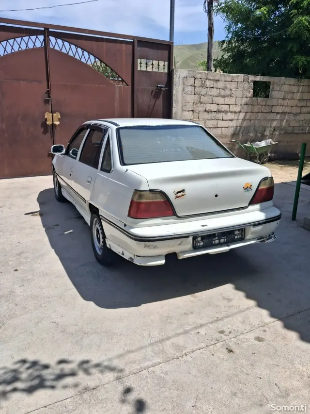 Daewoo Nexia 1996 · 1.5 MT